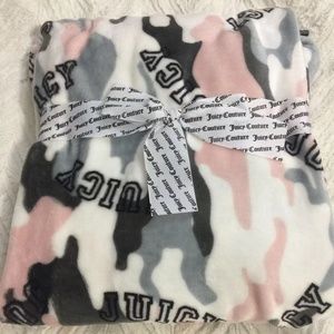 JUICY PRINT THROW 50''X70'' (PLUSH)